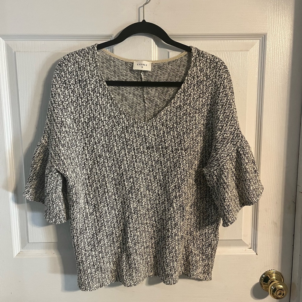 Everly Women's Black and White Knit Top